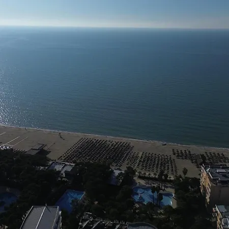 公寓 Apartman Golem *