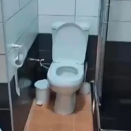 Apartman Golem * Golem (Tirana)